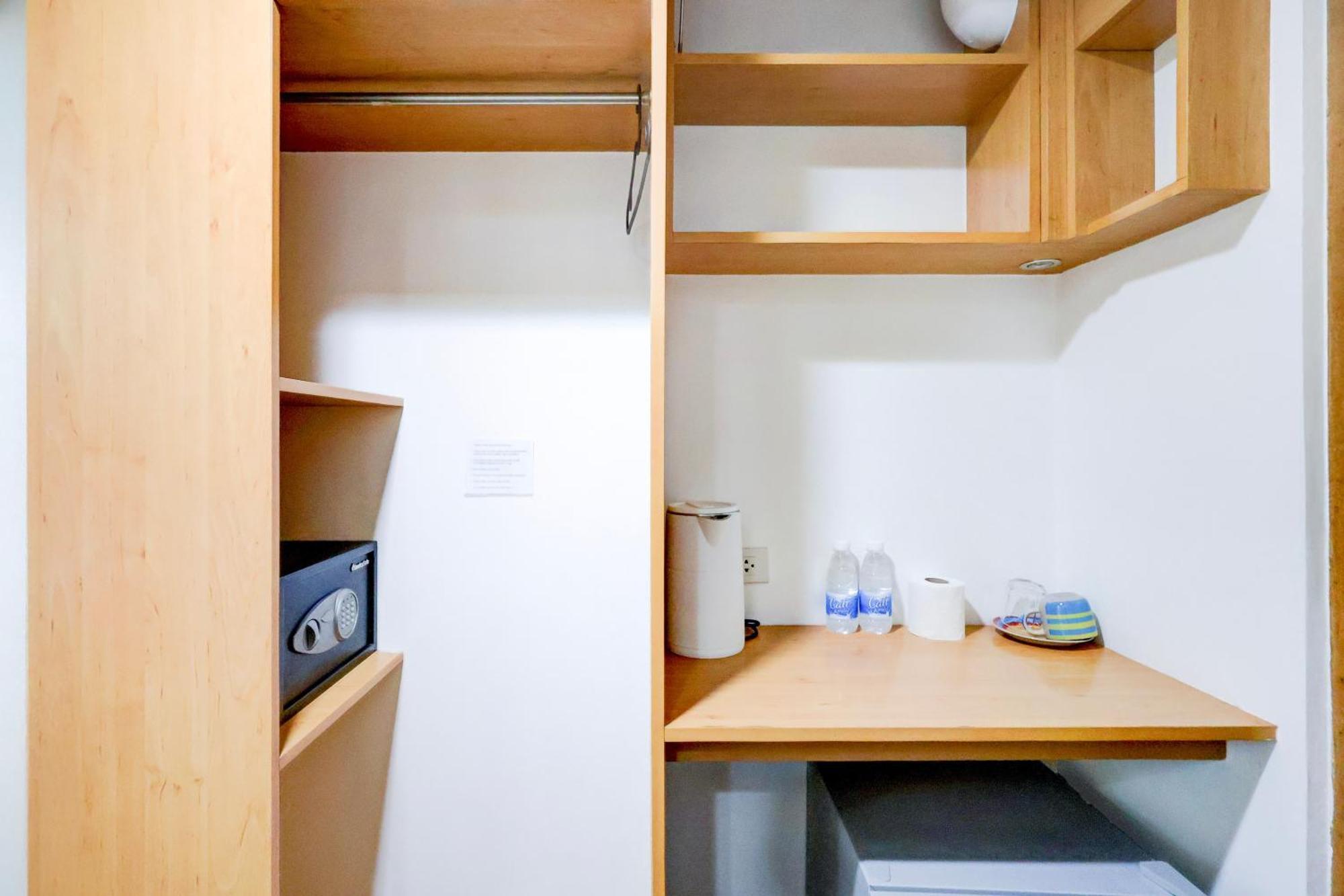 Collection O Brblock Boutique & Residences, Santa Cruz Olympia, Makati 마카티 외부 사진