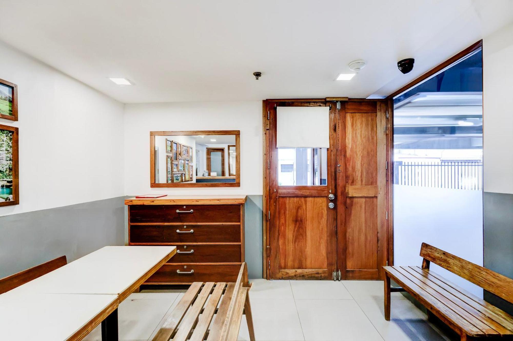 Collection O Brblock Boutique & Residences, Santa Cruz Olympia, Makati 마카티 외부 사진